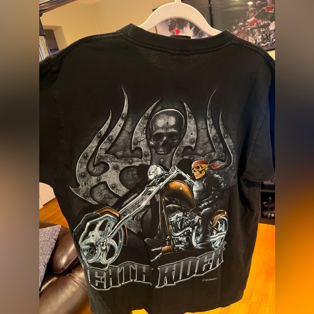Mens Motorcycle Graphic T-shirt! 🔥 Size Medium